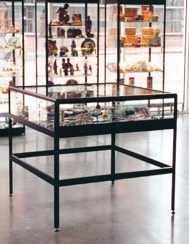 Vitrine table Prestige porte coulissante