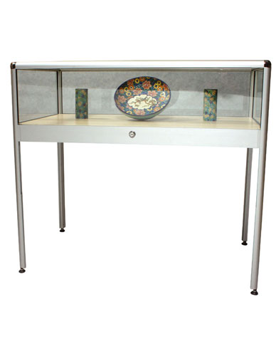 Vitrine table Prestige à ouverture verticale